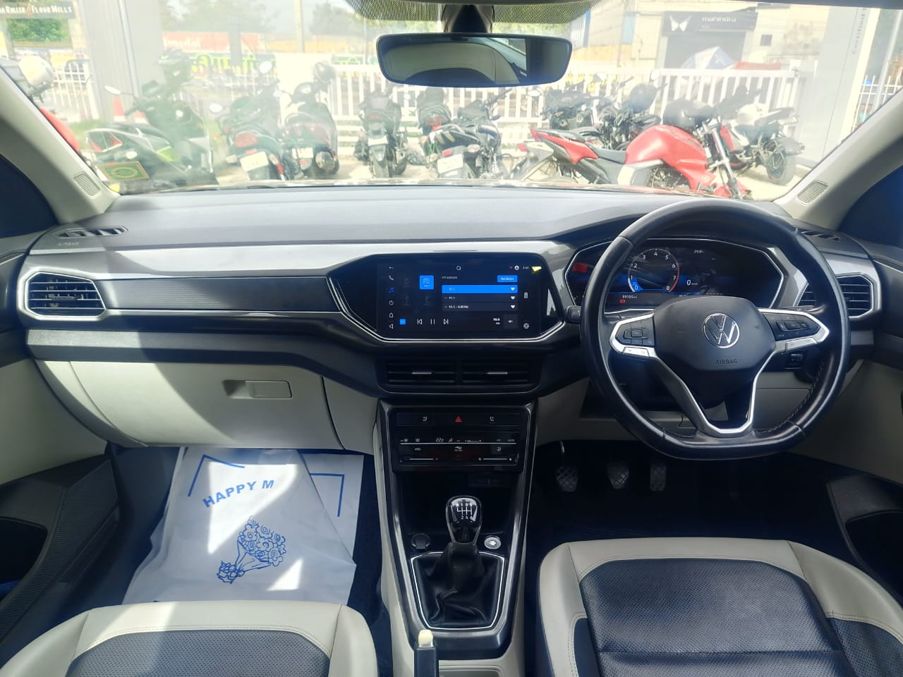 Volkswagen Taigun(2021-2023) Topline 1.0 Tsi Mt